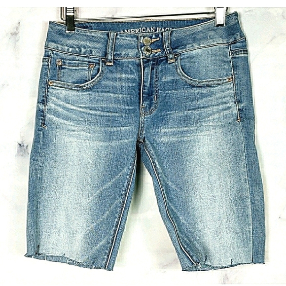 American Eagle Outfitters Denim - American Eagle size 4 Cut Off Shorts Artist